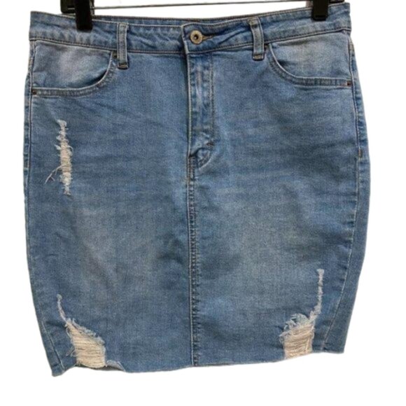 Wax Jeans Light Wash Distressed  Mini Denim Skirt Frayed Hem Size Large #1622 - Picture 2 of 9